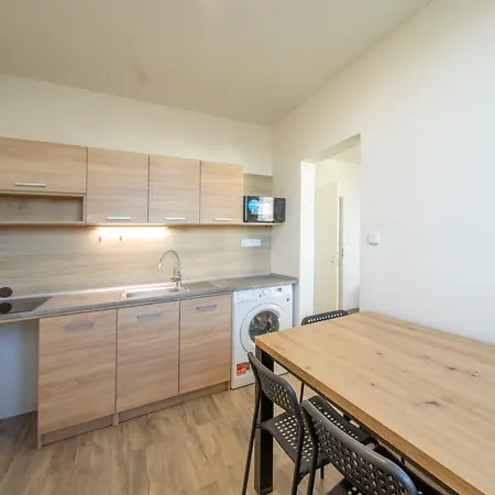 Apartman Utulny Pobliz Shopping Parku *